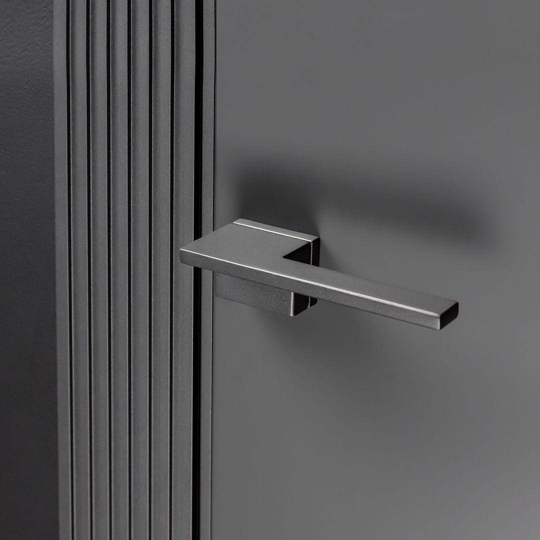 Дверная ручка New York цвет Серая ночь На розетке 264